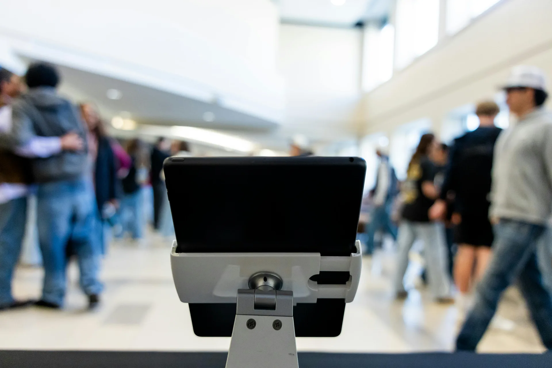 Vor-Ort Event-Hardware – Badge-Drucker, iPads und Check-in-Equipment